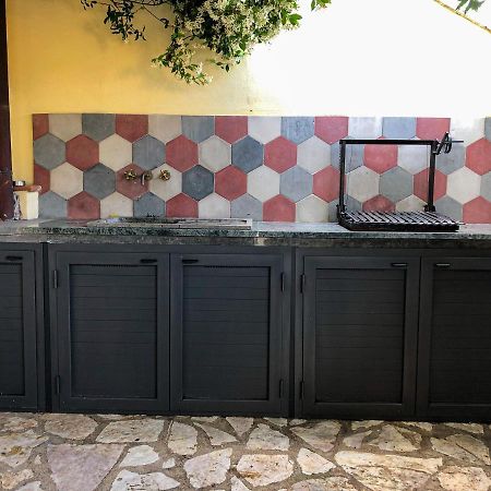 Apartamento Umbria, "Casa Sagrantina" Con Piscina E Pergolato Collazzone Exterior foto