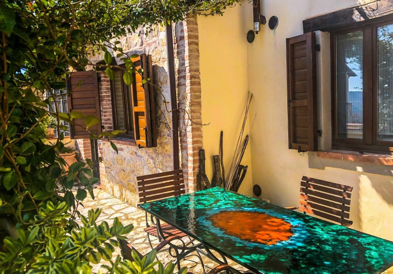 Apartamento Umbria, "Casa Sagrantina" Con Piscina E Pergolato Collazzone Exterior foto